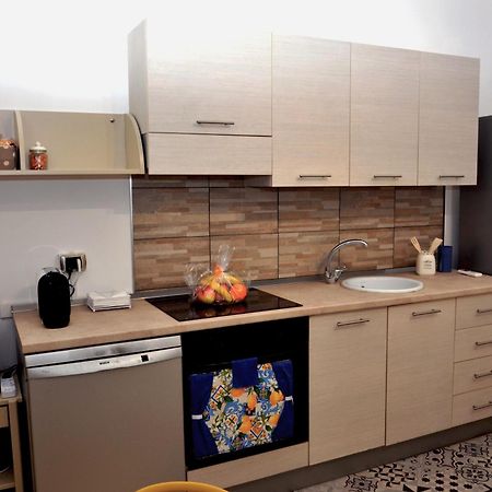 Conte Cavour Apartment Brindisi Ngoại thất bức ảnh